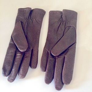 🍀 Free with purchase. Vintage Fownes brown leather gloves lined size 7.5